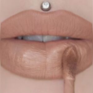 Hunty Jeffree Star Liquid Lipstick - Qty 1 Lipstick Included